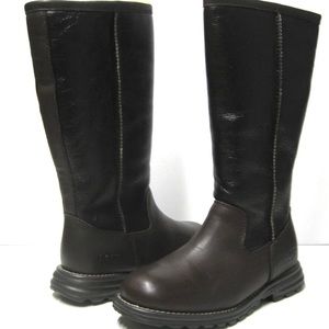 Ugg’s Brooks Women Boots Size 8